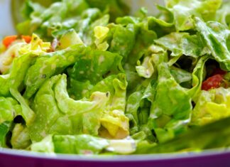 Wegański poranek: 5 prostych pomysłów na słodko i słono