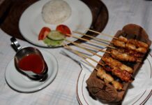 Curry z kalafiora z ryżem jaśminowym