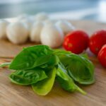 Tajskie stir-fry z tofu i orzechami nerkowca