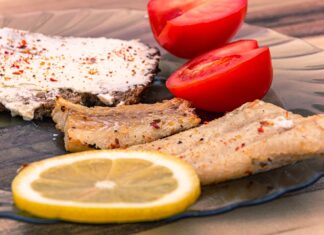 Wegetariański barszcz czerwony z fasolą