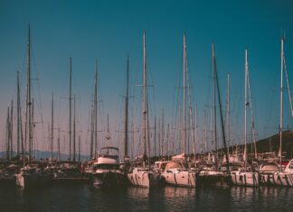 Co zwiedzić podczas rejsu statkiem – najlepsze porty i atrakcje